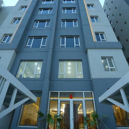 Апарт отель Le Paris Residency Sabah Al Salem Экстерьер фото